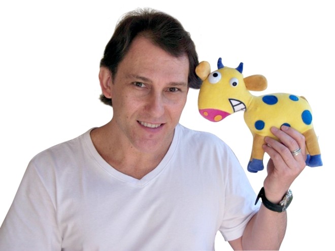 A campanha Vamos Fazer uma Vaquinha, em prol da construção do novo Lar Escola Dr. Leocádio José Correia, ganhou um novo adepto, o ator Paulo Goulart Filho. Paulinho é filho dos atores Nicette Bruno e Paulo Goulart, que são membros ativos da Sociedade Brasileira de Estudos Espíritas (SBEE), mantenedora da entidade, com sede em Curitiba | 