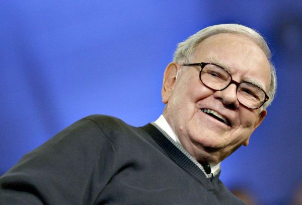 O megainvestidor Warren Buffett anunciou que está com câncer. | Mike Segar/ Reuters