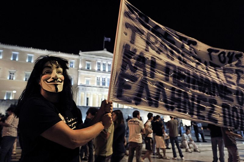 Manifestantes protestaram ontem contra medidas de austeridade gregas | Louisa Gouliamaki/AFP