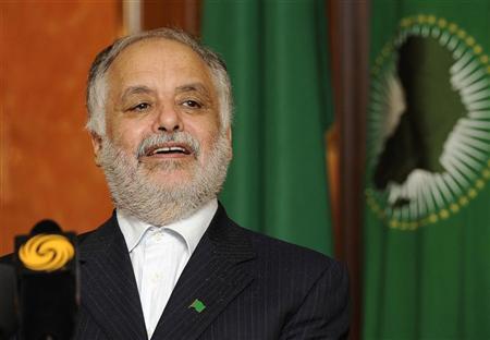 Ex-premiê líbio Al-Baghdadi Ali Al-Mahmoudi durante entrevista coletiva em Trípoli | REUTERS