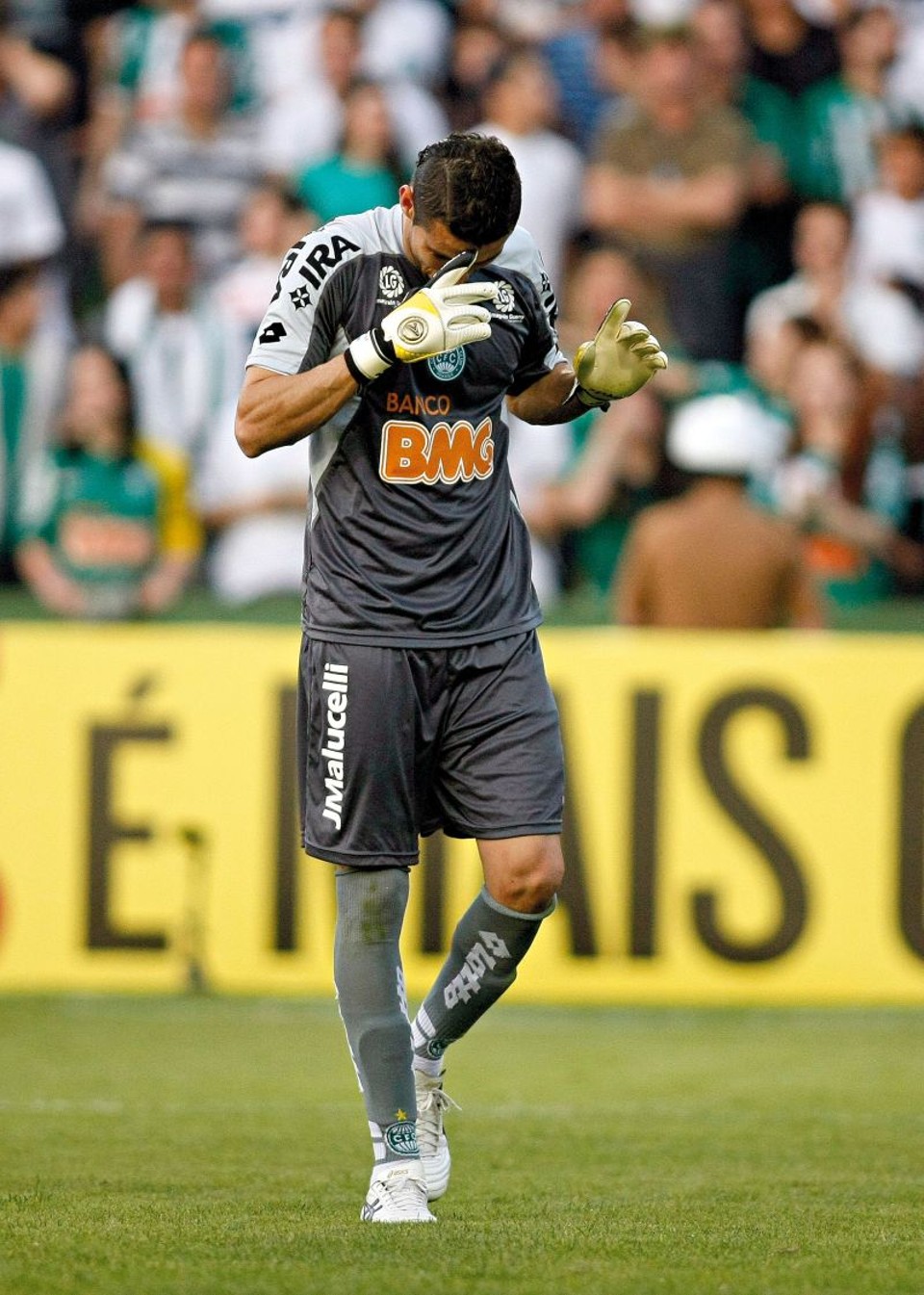 Depois de nove meses em que jogou apenas quatro partidas, Vanderlei  tem  boa atuação ao voltar a vestir a camisa 1 | Hugo Harada/ Gazeta do Povo
