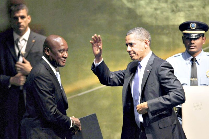 Obama acena após falar na Assembleia Geral da ONU e defender negociações entre Israel e Palestina | Shannon Stapleton/Reuters