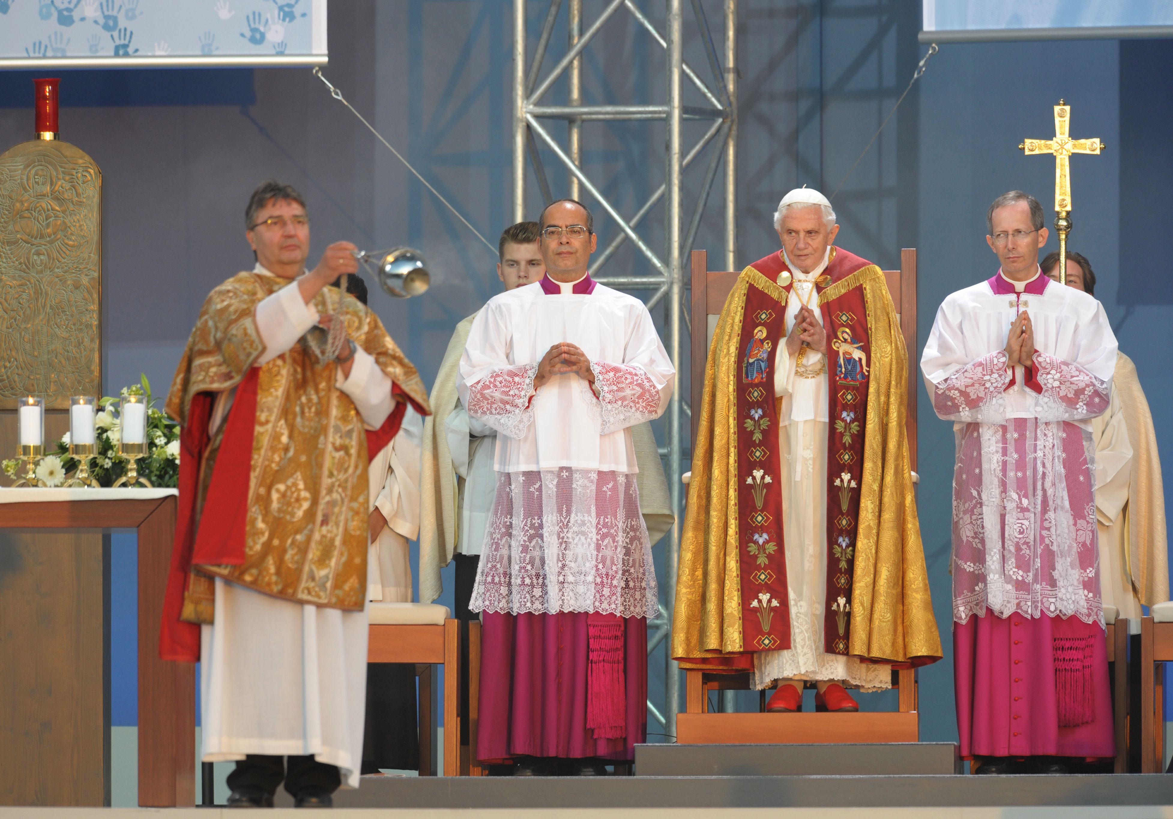 Papa Bento XVI na Alemanha | AFP PHOTO / JANEK SKARZYNSKI