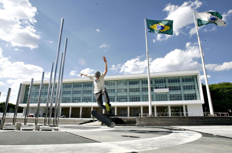 Estacionamento do Palácio Iguaçu: vazio, lugar só é usado para manobras de skate. | Hugo Harada/ Gazeta do Povo