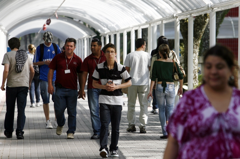 No sábado, 1,3 milhões de pessoas, 25% dos 5,3 milhões de candidatos inscritos, não compareceram para fazer as provas | Felipe Rosa/Agência de Notícias Gazeta do Povo