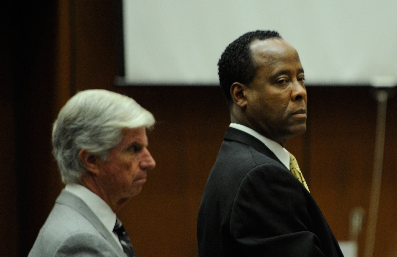 Murray disse que monitorou Jackson durante um período não especificado depois de administrar o propofol | AFP PHOTO/POOL/KEVORK DJANSEZIAN