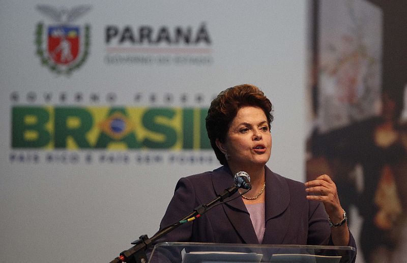 A presidente Dilma Roussef (PT) esteve em Curitiba, nesta quinta-feira (13), para anunciar a liberação de verba para as obras do metrô da capital | Jonathan Campos/Agência de Notícias Gazeta do Povo