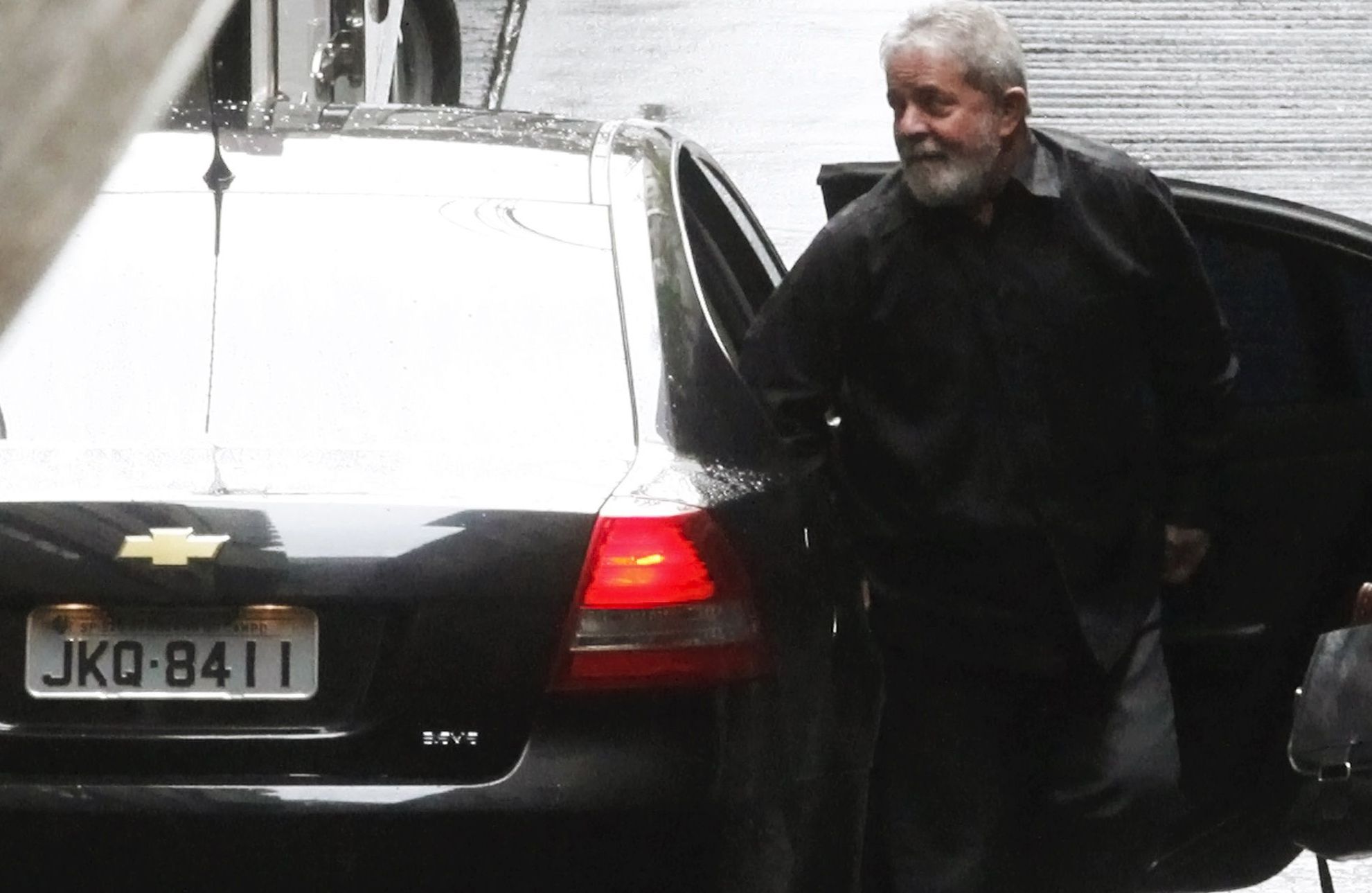 Ex-presidente Lula chega ao hospital Sírio Libanês para iniciar tratamento contra o câncer na laringe | REUTERS/Nacho Doce