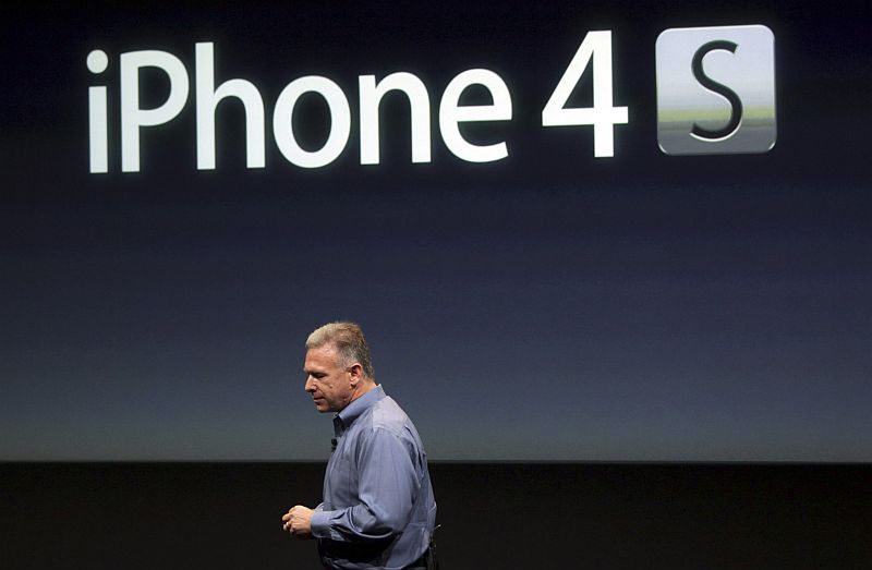 Nova versão foi batizada de iPhone 4S | REUTERS/Robert Galbraith