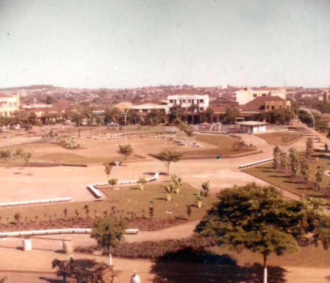 Praça Napoleão Moreira da Silva na década de 1960 |