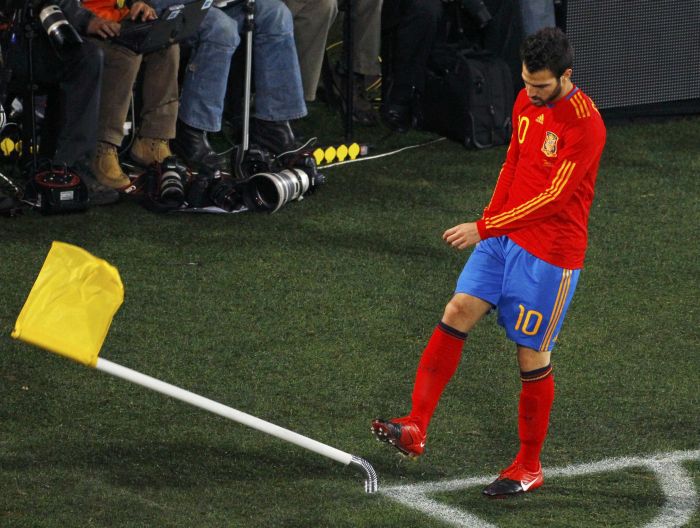 Cesc Fabregas deverá desalcar o time espanhol nas próximas semanas | David Gray/Reuters