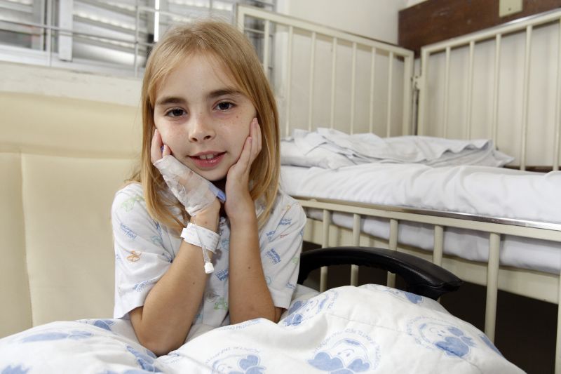 Emanuele tem 7 anos, mas apresentou os sintomas da artrite juvenil antes dos primeiros 12 meses de vida | Antonio More/ Gazeta do Povo