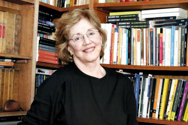 Livia Garcia-Roza reuniu em livro postagens que fez nas redes sociais | Divulgação