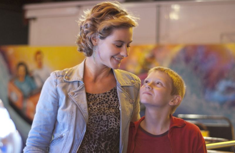 Samantha e Cyril compõem uma espécie de fada-madrinha e herói infantil | Divulgação