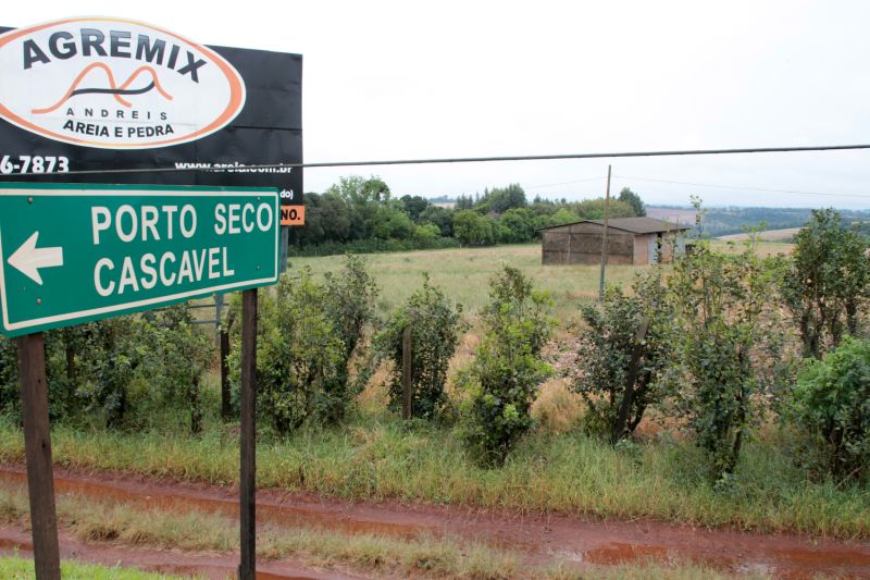 Local do novo distrito industrial de Cascavel: área de 324 mil metros quadrados, que será inaugurada em 2012, terá espaço para 19 empresas | César Machado/Valepress