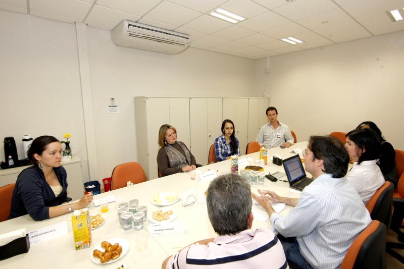 Conselheiros conversam com editor de Vida Pública, Fernando Martins | Albari Rosa/Gazeta do Povo