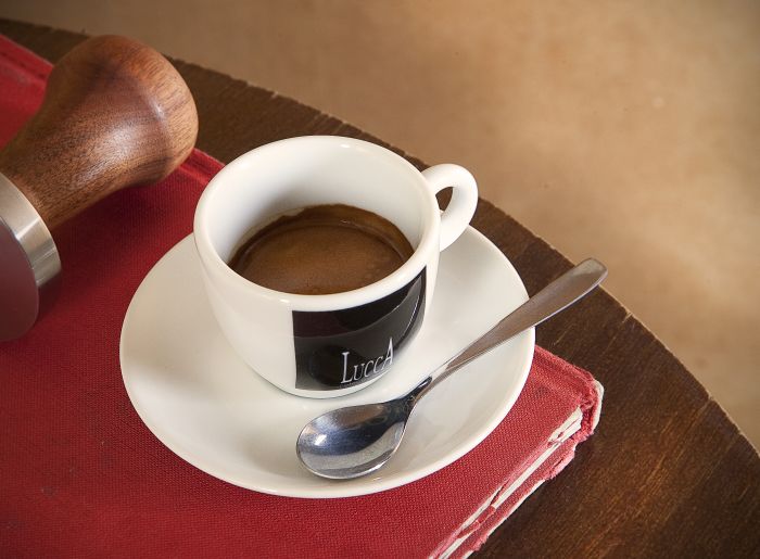 Em maio deste ano, outro estudo feito pela Universidade de Harvard descobriu que os homens que bebem seis xícaras de café por dia reduzem em 20% o risco de desenvolver câncer de próstata | Alexandre Mazzo/Gazeta do Povo