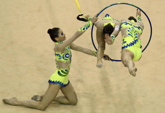 Equipe brasileira de ginástica rítmica, ouro na prova de dois arcos e três fitas | Reuters