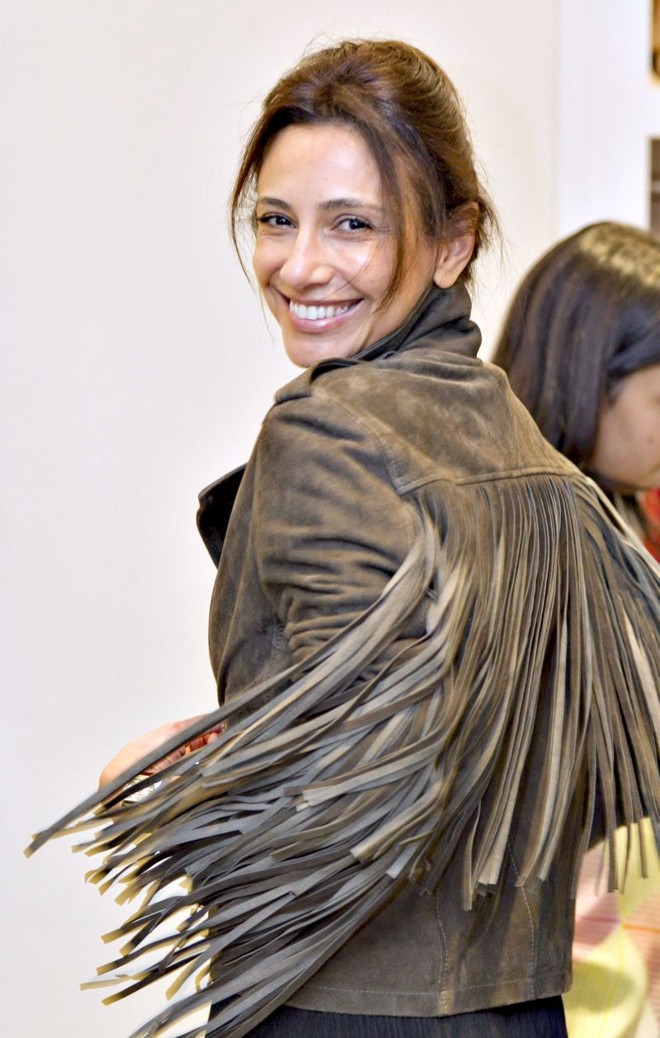 A empresária Rose Malczewski foi conferir na quinta-feira o lançamento da coleção Alto Verão 2012 da Ateen no ParkShoppingBarigüi. O evento trouxe a Curitiba a estilista carioca Mariana Brandão |