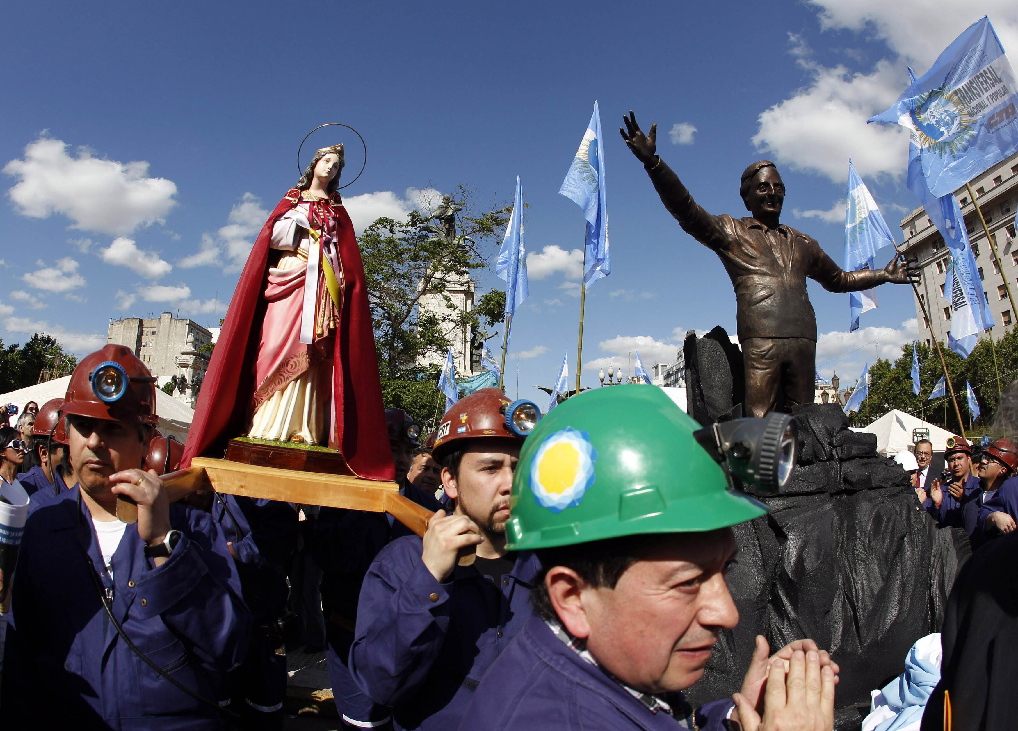 Homenagem ao ex-presidente Néstor Kirchner na Argentina | REUTERS/Enrique Marcarian