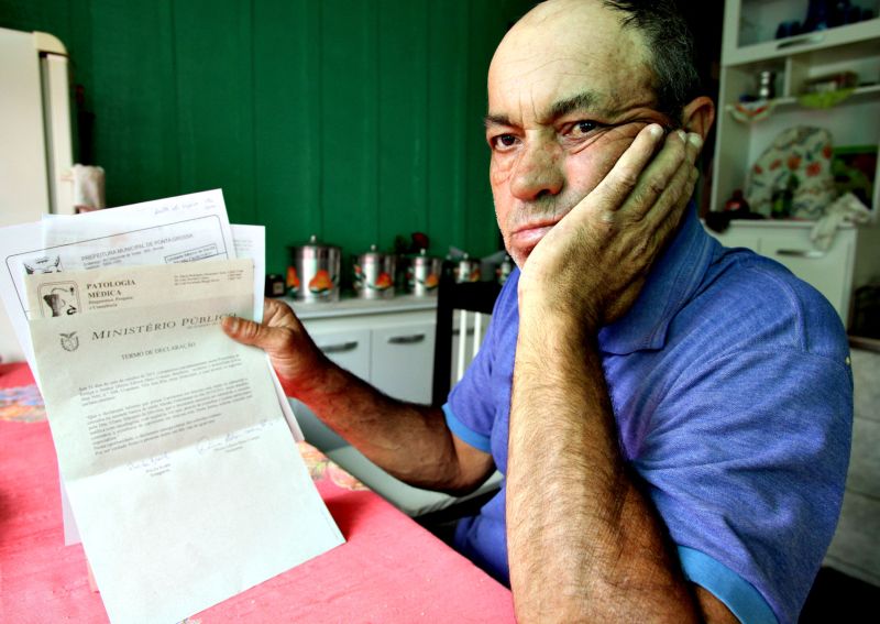 Há seis meses, o motorista Dirceu Moro Conque percebeu uma ferida na boca que não cicatrizava: de lá para cá, tenta marcar uma consulta com um oncologista | Dirceu Portugal/ Gazeta do Povo