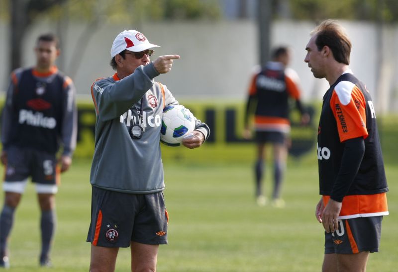 Antônio Lopes e Paulo Baier estavam presentes na última vitória do Atlético sobre o Corinthians, fora de casa, em 2009 | Daniel Castellano / Gazeta do Povo