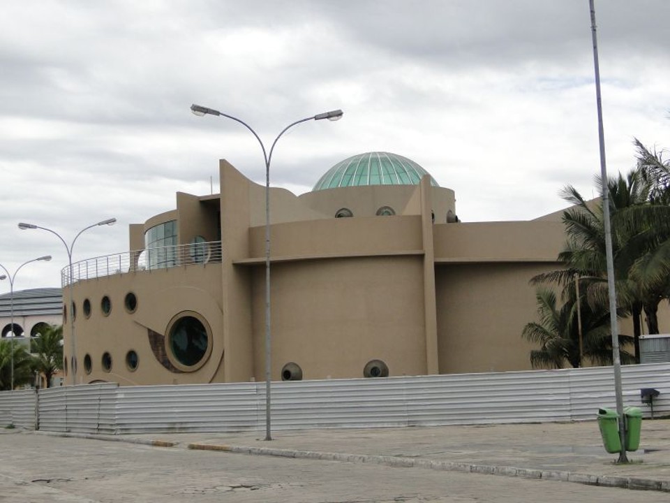 Atraso nas obras do aquário marinho de Paranaguá adiaram entrega da atração para o segundo semestre de 2012 | Gazeta do Povo