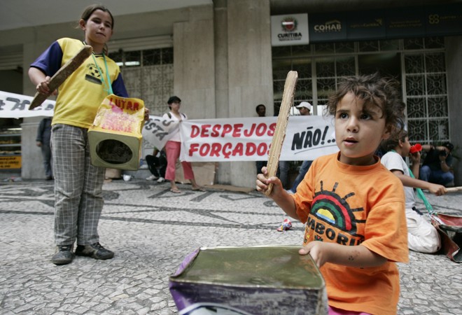 São mais de 50 famílias sendo ameaçadas de despejo da Vila Nova, no Alto Boqueirão | 