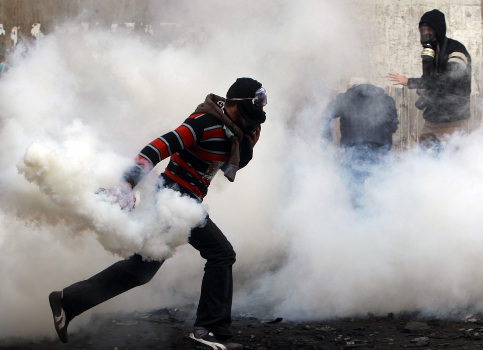 Manifestantes na Praça Tahir, no Cairo, nesta quarta-feira (23) |