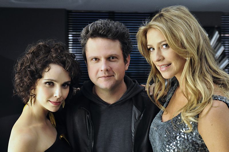 Débora Falabella, Selton Mello e Luana Piovani esbanjam química na telinha | TV Globo/Estevam Avellar