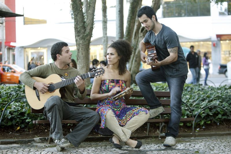 A banda Molungo se apresentará na Virada Fora do Eixo, no bar Era Só o que Faltava e também no Bicicletário Livre do Centro Cívico | Valterci Santos/Gazeta do Povo