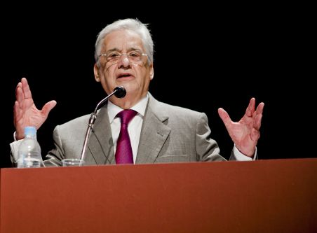 Fernando Henrique: ONGs criadas para desvio de dinheiro viraram moda, diz ex-presidente | Gabo Morales/Folhapress