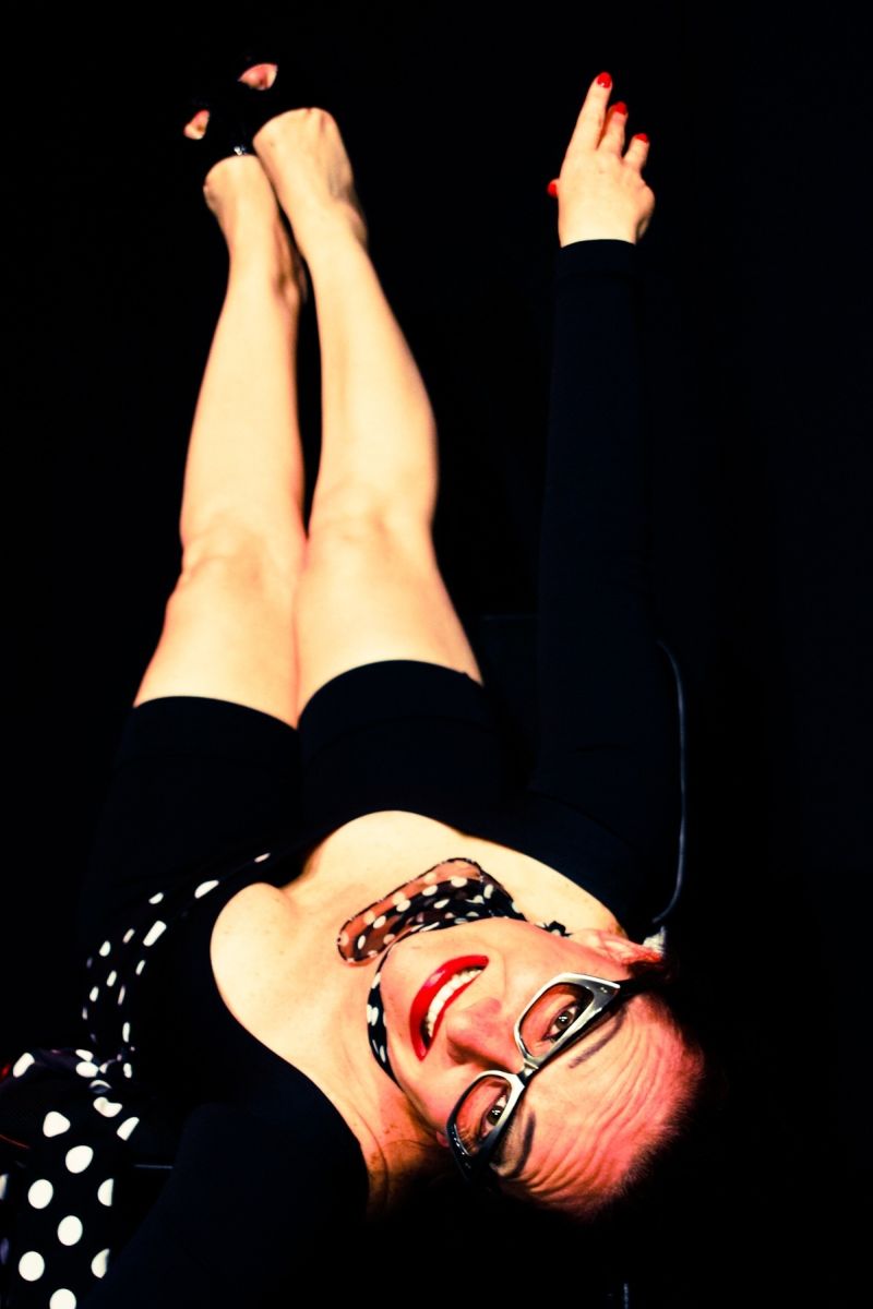 Zica Stockmans se inspirou em conversas com amigas para sua peça | Divulgação