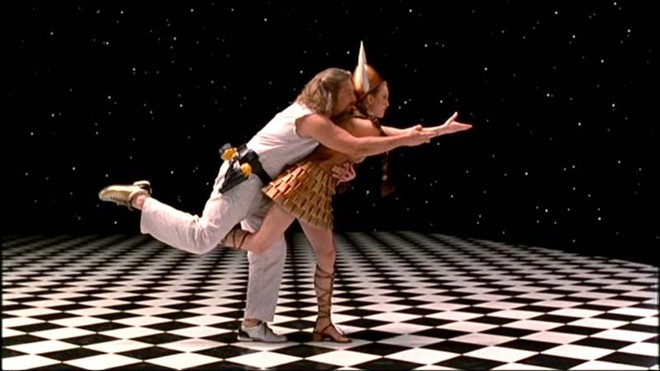 Jeff Bridges e Julianne Moore, em cenal do cult O Big Lebowski | 