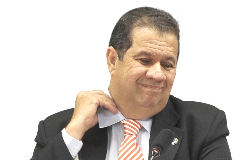 Lupi disse que apenas exerceu, de 1995 a 2000, "em alguns períodos, assessorias legislativas na liderança do PDT" |