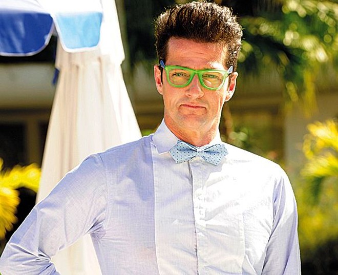 O mordomo Crô está chamando a atenção em Fina Estampa | 