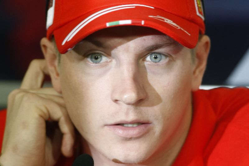 Raikkonen, campeão mundial pela Ferrari em 2007, vai defender a Renault em 2012 | Reuters