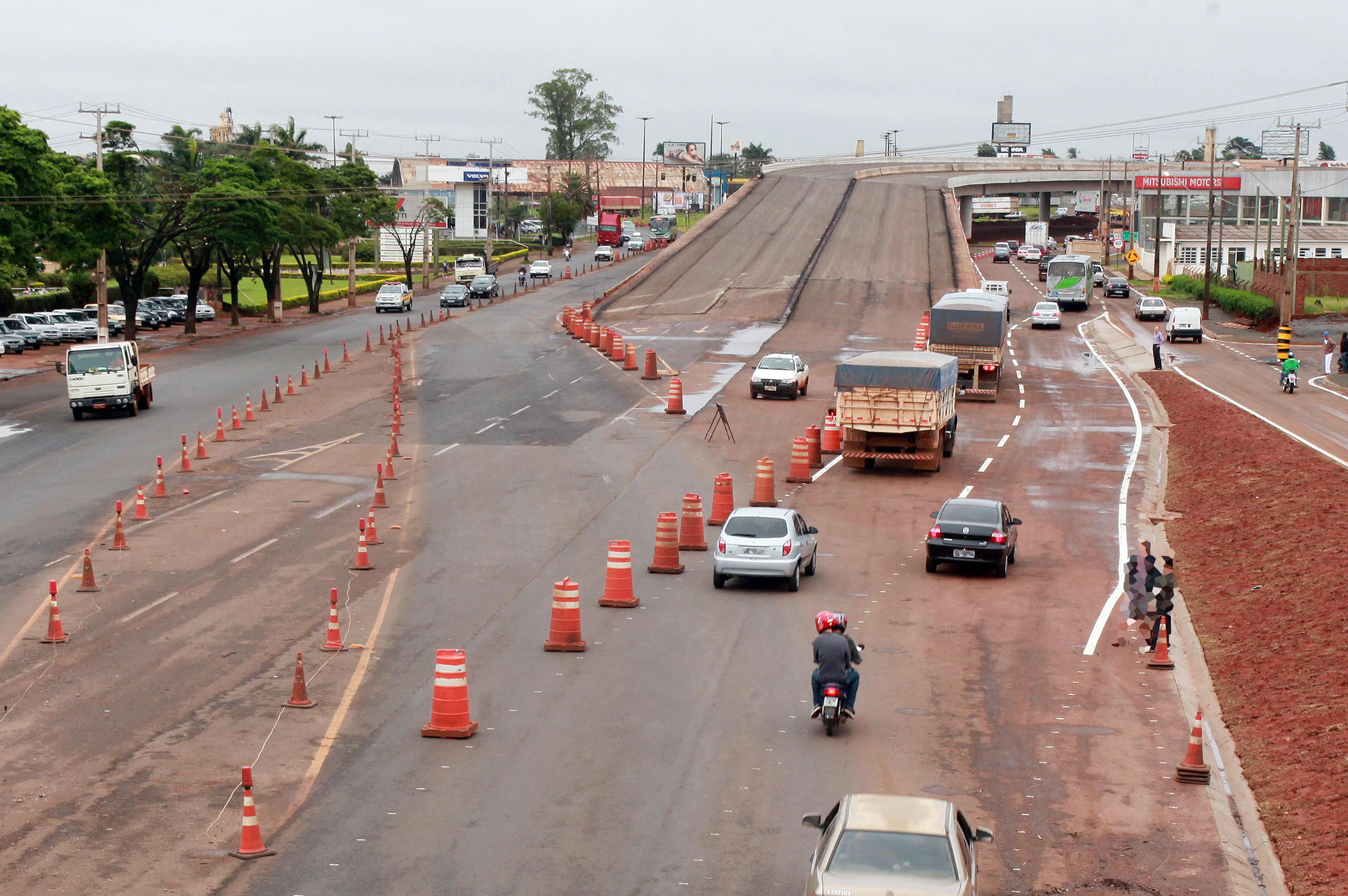 Como a nova pista, liberada nesta segunda, os motoristas ficam separados por sentido | Assessoria de Comunicação/PMM