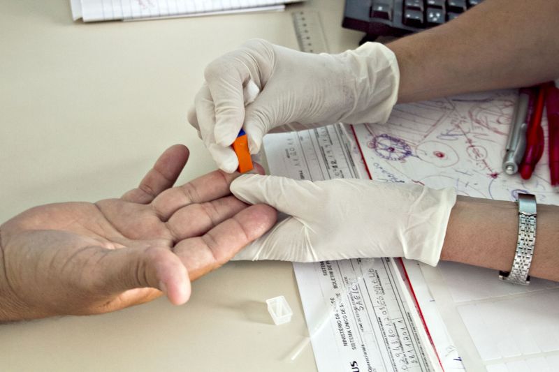 O maior acesso aos testes de detecção do HIV na rede pública de saúde é uma das explicações para a maior presença da doença no Sul do país | Adriano Forbeck