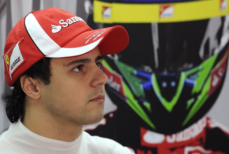 Felipe Massa aposta no fator casa para terminar a apagada temporada 2011 ao menos com um pódio hoje em Interlagos | Nelson Almeida/ AFP