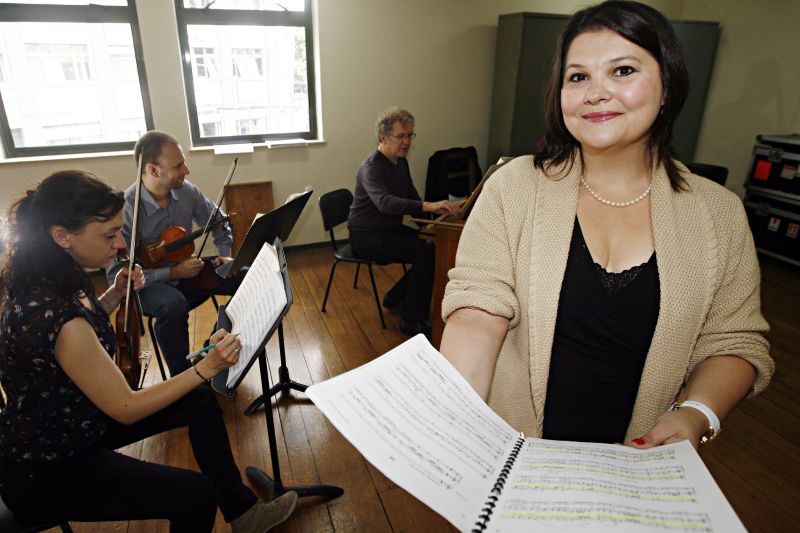 Marília Vargas percorre três séculos de música na Capela Santa Maria | Felipe Lima/Gazeta do Povo