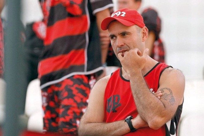 Morder as unhas: torcedor do Atlético acompanha a agonia do time no Campeonato Brasileiro | 