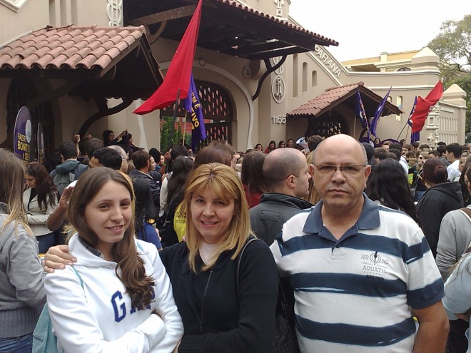 Pais acompanham os filhos até o final | 