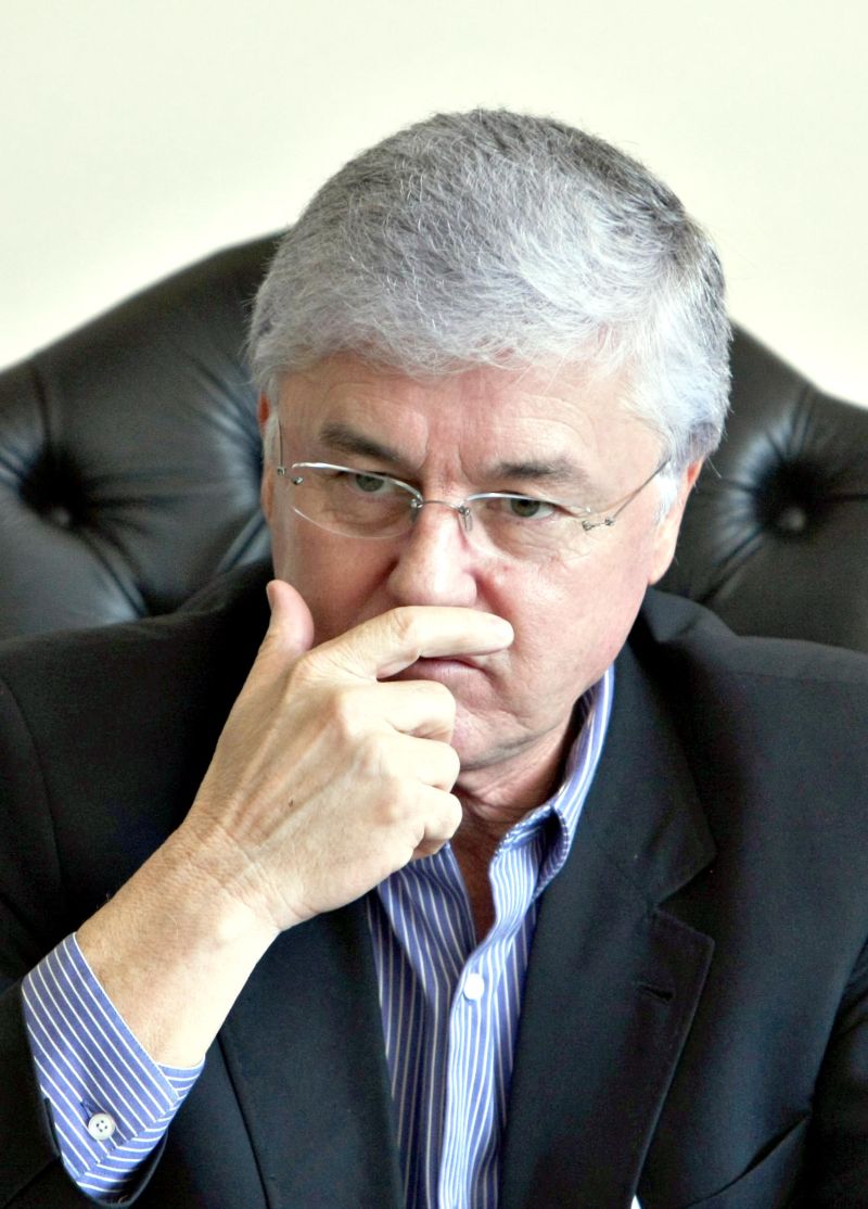 Rossoni: edital prevê o pagamento de R$ 7.250 por hora voada | Daniel Castellano/ Gazeta do Povo