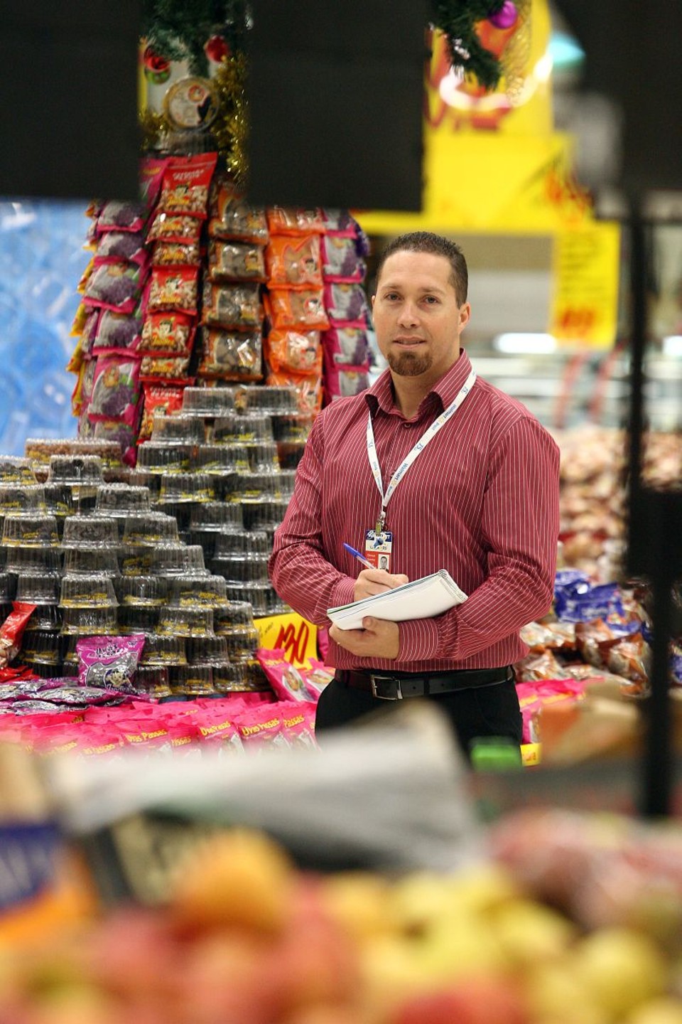 Leandro Martins, gerente assistente de compras do Walmart, planeja aprimorar o inglês para melhorar sua posição profissional | Felipe Rosa/Gazeta do Povo
