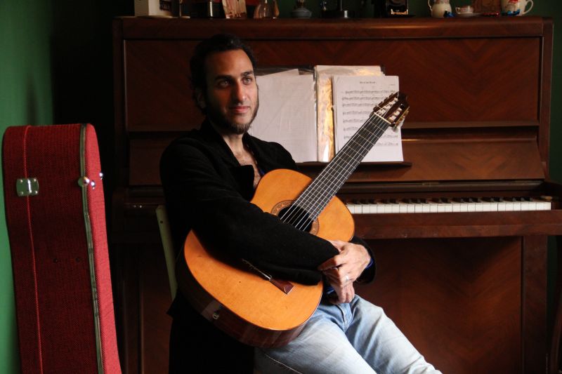 Tiziu acrescentou a sonoridade da música afro brasileira ao samba e ao choro em seu primeiro disco solo | Daniel Castellano/Gazeta do Povo