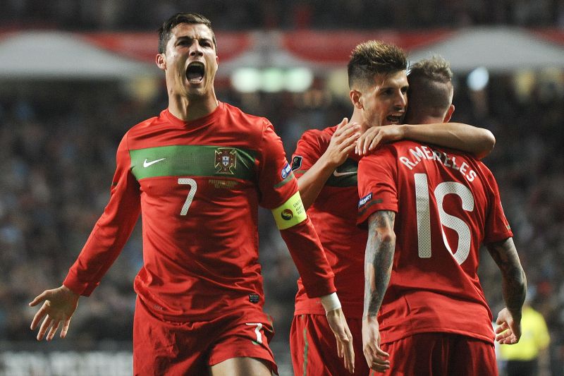 Cristiano Ronaldo marcou dois gols na goleada de Portugal sobre a Bósnia por 6 a 2 | AFP