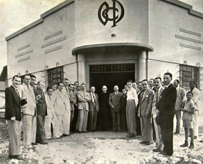Em 1948, foi criada a agência do Banco Comercial do Paraná | 
