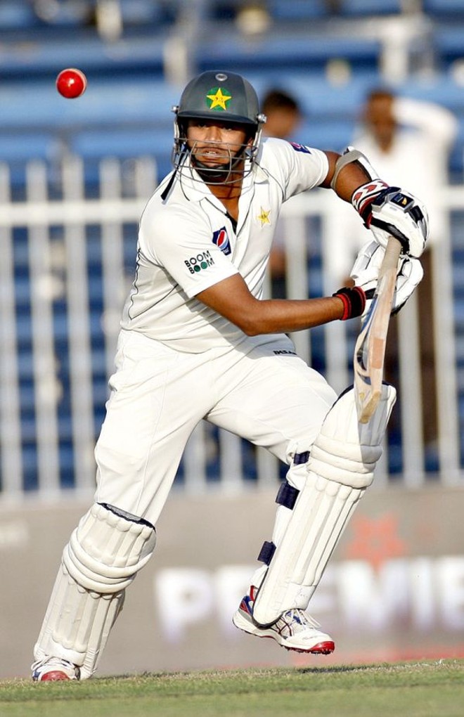 Paquistanês Azhar Ali durante jogo com o Sri Lanka, clássico no esporte |