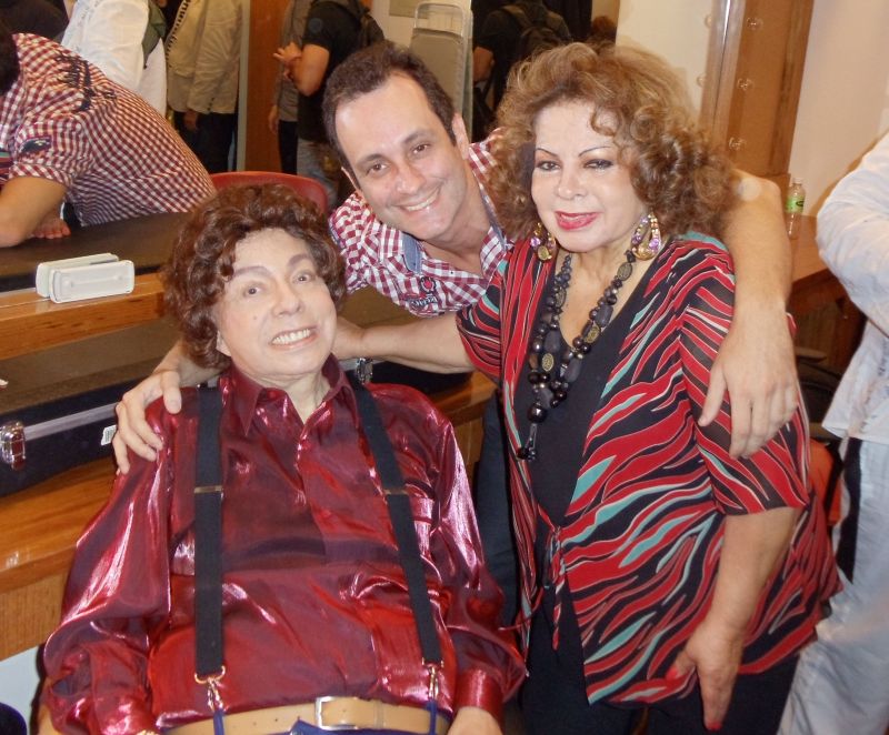 Faour intensificou seu garimpo na música brasileira a partir de 2001, quando lançou um livro sobre a carreira de Cauby Peixoto. Desde então, já trabalhou com Ângela Maria, Alcione, Caetano Veloso, Lecy Brandão, além de várias estrelas da Era do Rádio. Ecléticas e nada elitistas, as pesquisas feitas pelo carioca incluem Chico Buarque e também artistas considerados bregas, como Wando, Perla e Gretchen |